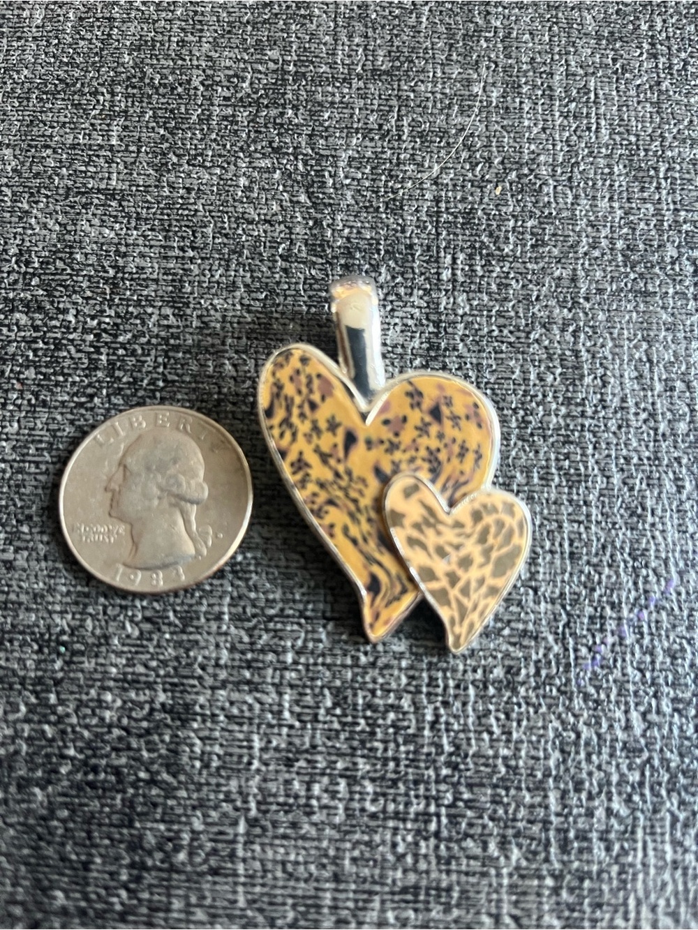 Costume pendant